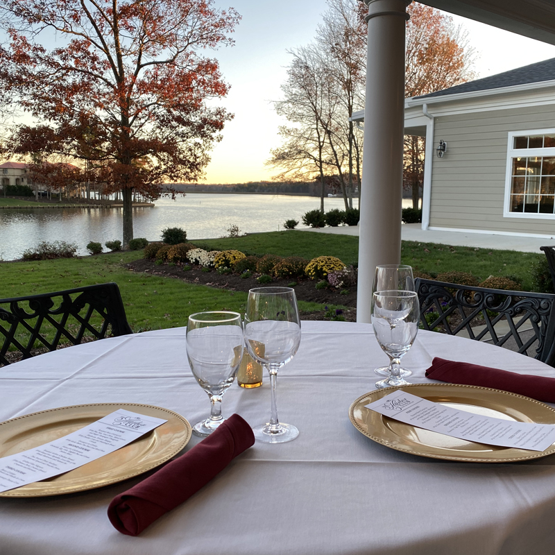 Harbor Club outdoor dining